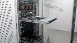 unser Server im Rechenzentrum