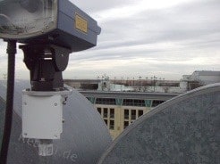 Laserverbindung Leserstrecke zwischen zwei Gebäuden